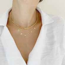 Cargar imagen en el visor de la galería, Collar letras independientes chicas