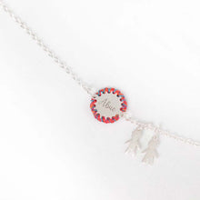 Cargar imagen en el visor de la galería, Pulsera Círculo grabado y niños
