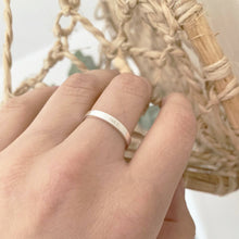 Cargar imagen en el visor de la galería, Anillo con frase