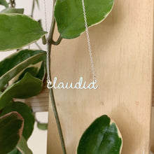 Cargar imagen en el visor de la galería, Collar Personalizado Script 2
