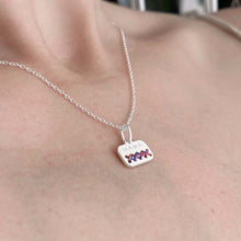 Cargar imagen en el visor de la galería, Collar Placa mini
