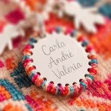 Cargar imagen en el visor de la galería, Collar Círculo grabado (con o sin niños)
